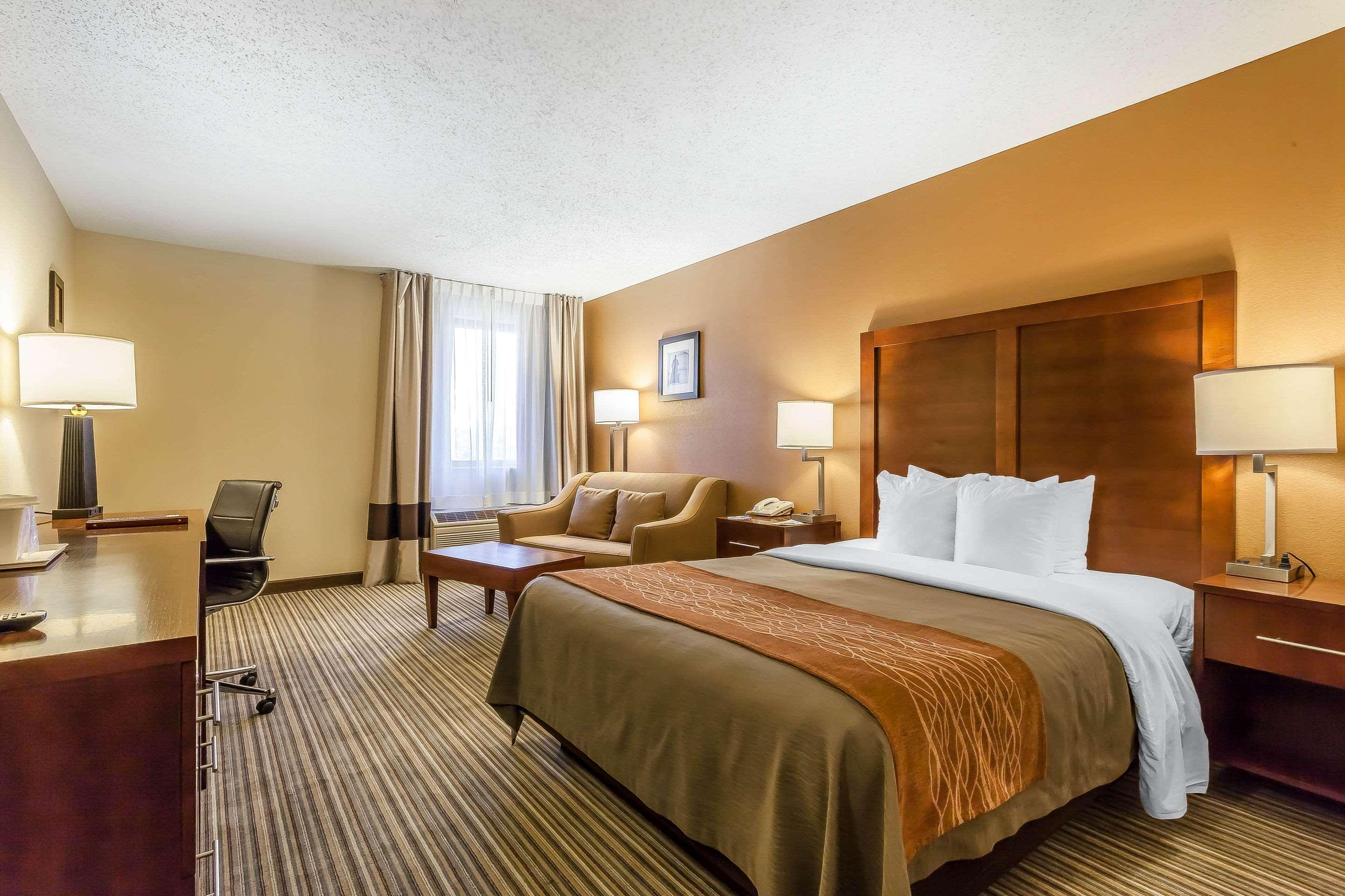Comfort Inn - Hall Of Fame Canton Exterior foto