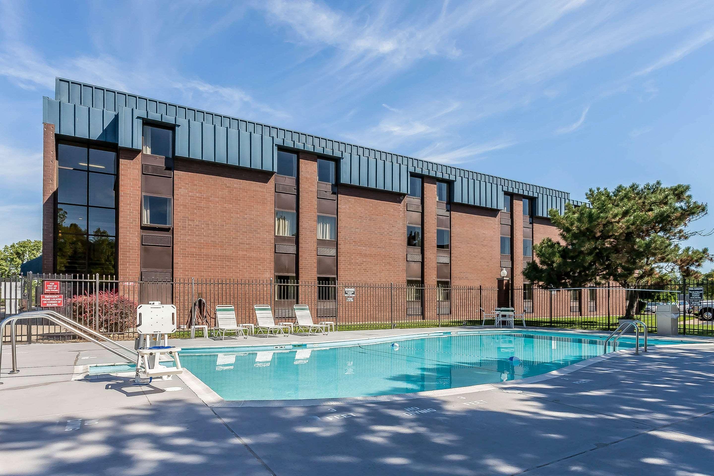 Comfort Inn - Hall Of Fame Canton Exterior foto